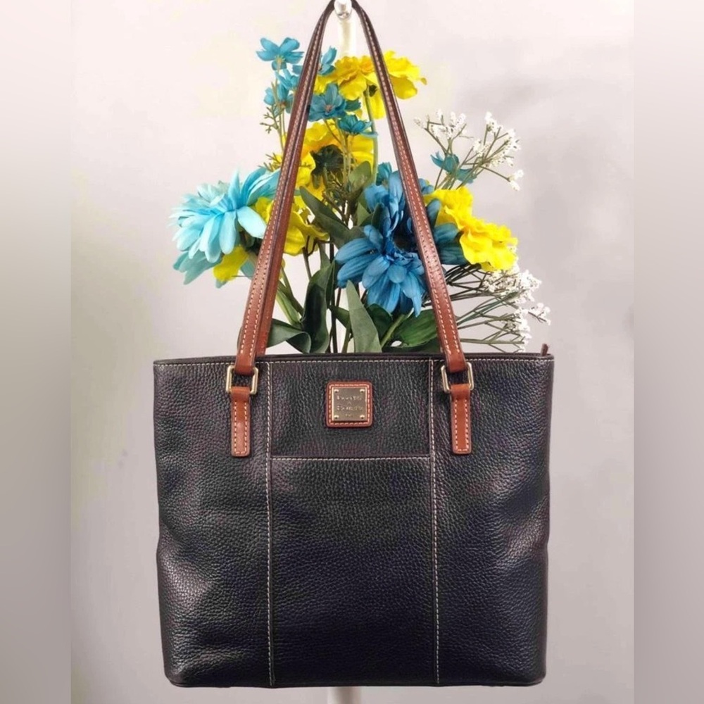 Dooney & Bourke Vintage Lexington Black Tote - Picture 1 of 16